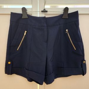 [NWT] Carmen Marc Valvo Shorts, size4, Navy, capri pants
